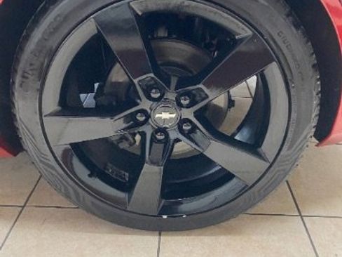 Used 2017 Chevrolet Camaro LT RWD image 28