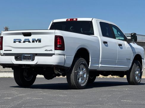 New 2026 RAM 2500 Big Horn AWD/4WD image 3