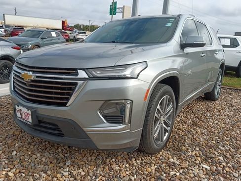 Used 2023 Chevrolet Traverse High Country AWD/4WD image 1
