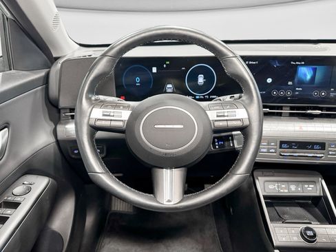 Used 2024 Hyundai Kona Limited FWD image 9