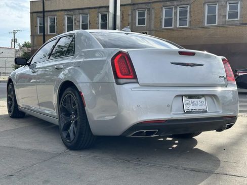 Used 2022 Chrysler 300 S RWD image 7