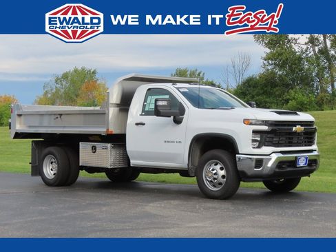 New 2025 Chevrolet Silverado 3500 W/T w/ WT Convenience Package image 1