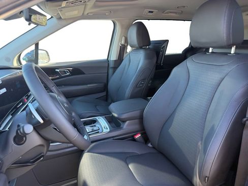 New 2026 Kia Carnival SX Prestige image 9