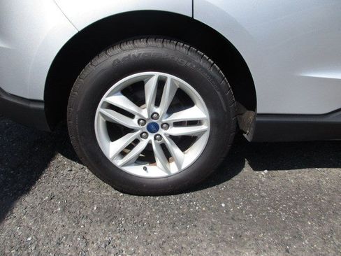 Used 2017 Ford Edge SEL w/ Equipment Group 201A AWD/4WD image 10