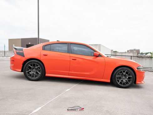 Used 2018 Dodge Charger R/T RWD image 8