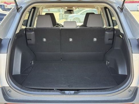 Used 2025 Toyota RAV4 XLE FWD image 32