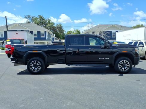 Used 2020 GMC Sierra 3500 AT4 w/ AT4 Premium Package AWD/4WD image 6
