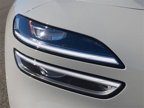 New 2026 Genesis G70 2.5T image 9