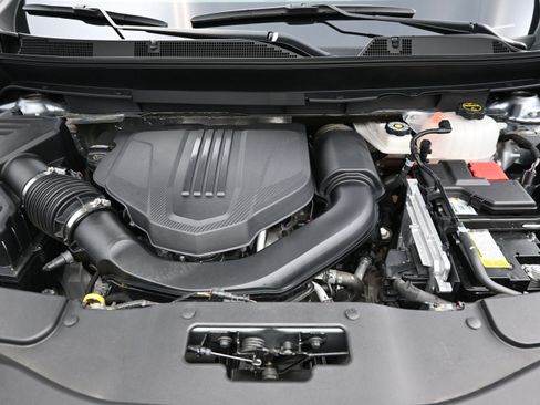 Used 2024 Chevrolet Traverse Z71 AWD/4WD image 32
