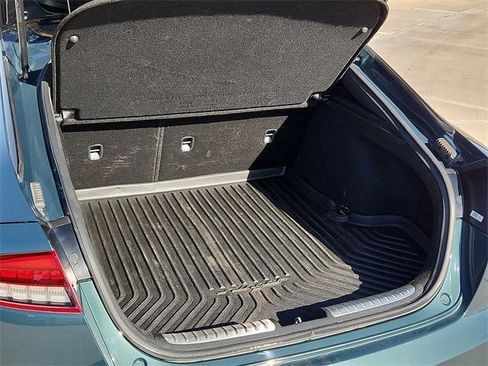 Used 2022 Kia Stinger GT1 image 8