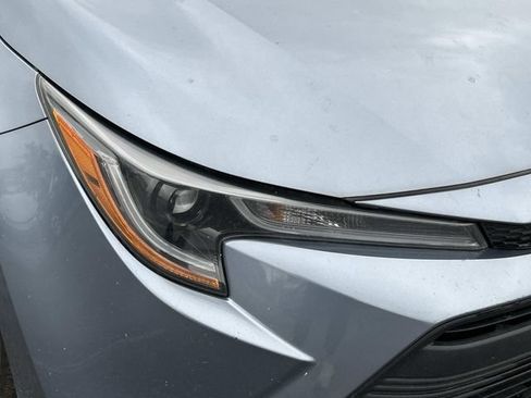Used 2024 Toyota Corolla LE FWD image 9