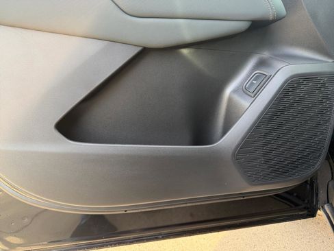 New 2026 GMC Terrain AT4 w/ Convenience Package III image 26