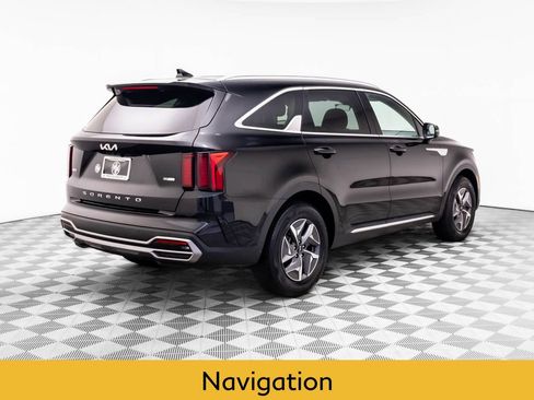 Used 2022 Kia Sorento S AWD/4WD image 5