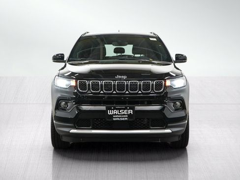 Used 2023 Jeep Compass Limited w/ Sun and Sound Group AWD/4WD image 8