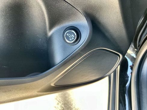 Used 2025 Buick Encore GX Preferred w/ Comfort Package FWD image 23