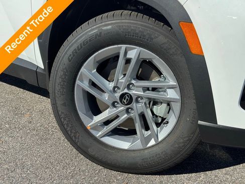 Used 2026 Hyundai Tucson SE FWD image 4