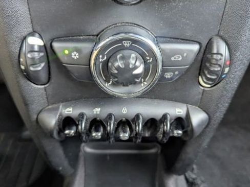 Used 2012 MINI Cooper Convertible FWD image 30