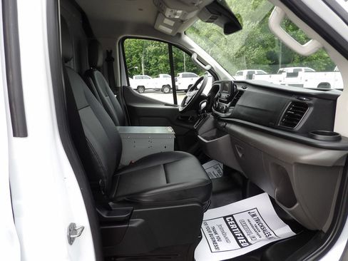 Used 2023 Ford Transit 250 Low Roof RWD image 34