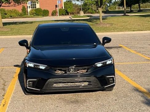 Used 2022 Honda Civic Sport image 1