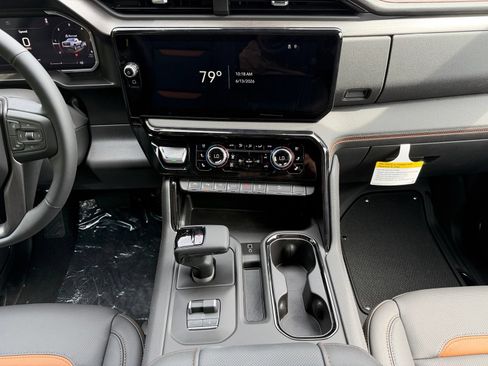 New 2026 GMC Sierra 1500 AT4 w/ AT4 Preferred Package AWD/4WD image 20