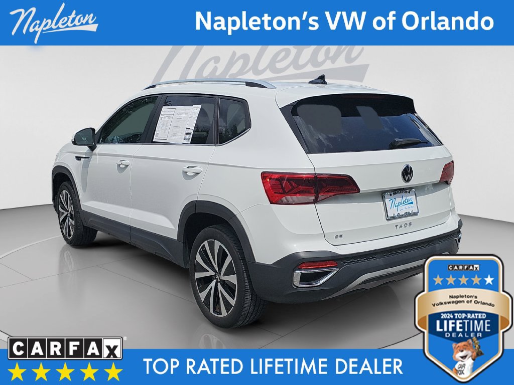 Used 2023 Volkswagen Taos SE FWD image 3