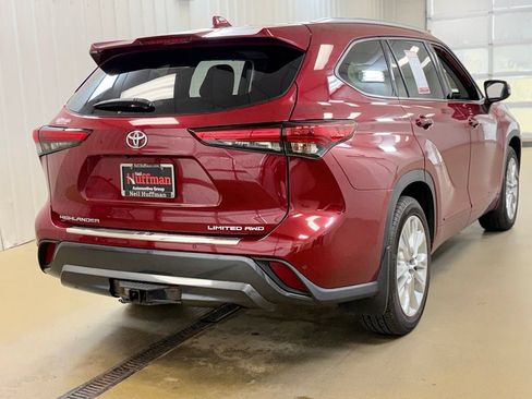 Used 2021 Toyota Highlander Limited AWD/4WD image 5