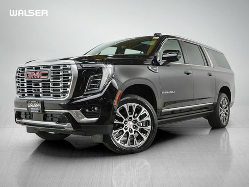 Used 2025 GMC Yukon XL Denali w/ Denali Reserve Package AWD/4WD image 1
