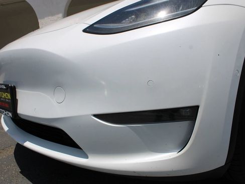 Used 2021 Tesla Model Y Long Range AWD/4WD image 4