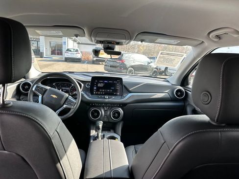 Certified 2025 Chevrolet Blazer LT w/ Sound & Technology Package image 28