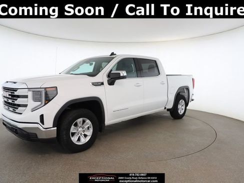 Used 2023 GMC Sierra 1500 SLE image 3