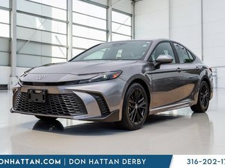 Used 2025 Toyota Camry SE FWD video 1