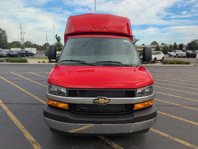 New 2026 Chevrolet Express 3500 w/ Power Convenience Package RWD image 8