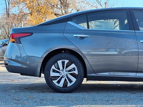 New 2025 Nissan Altima 2.5 S image 6