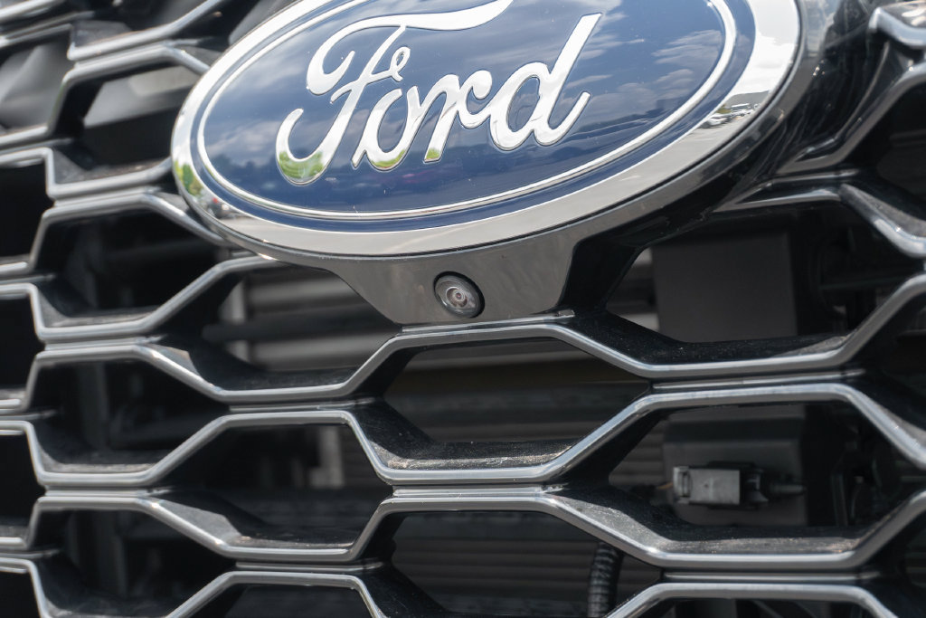 Used 2025 Ford Explorer ST-Line w/ Premium Package RWD image 7