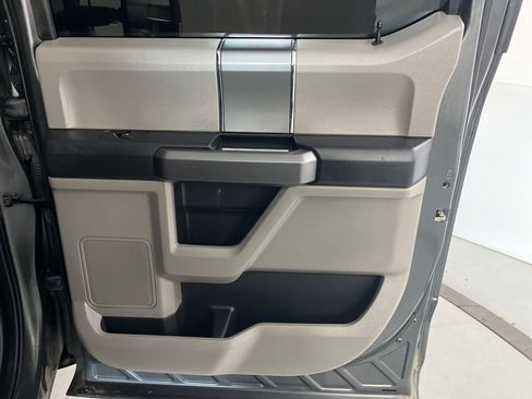 Used 2019 Ford F150 XLT w/ Equipment Group 302A Luxury AWD/4WD image 27