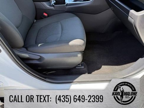 Used 2024 Toyota RAV4 XLE w/ Weather Package AWD/4WD image 38