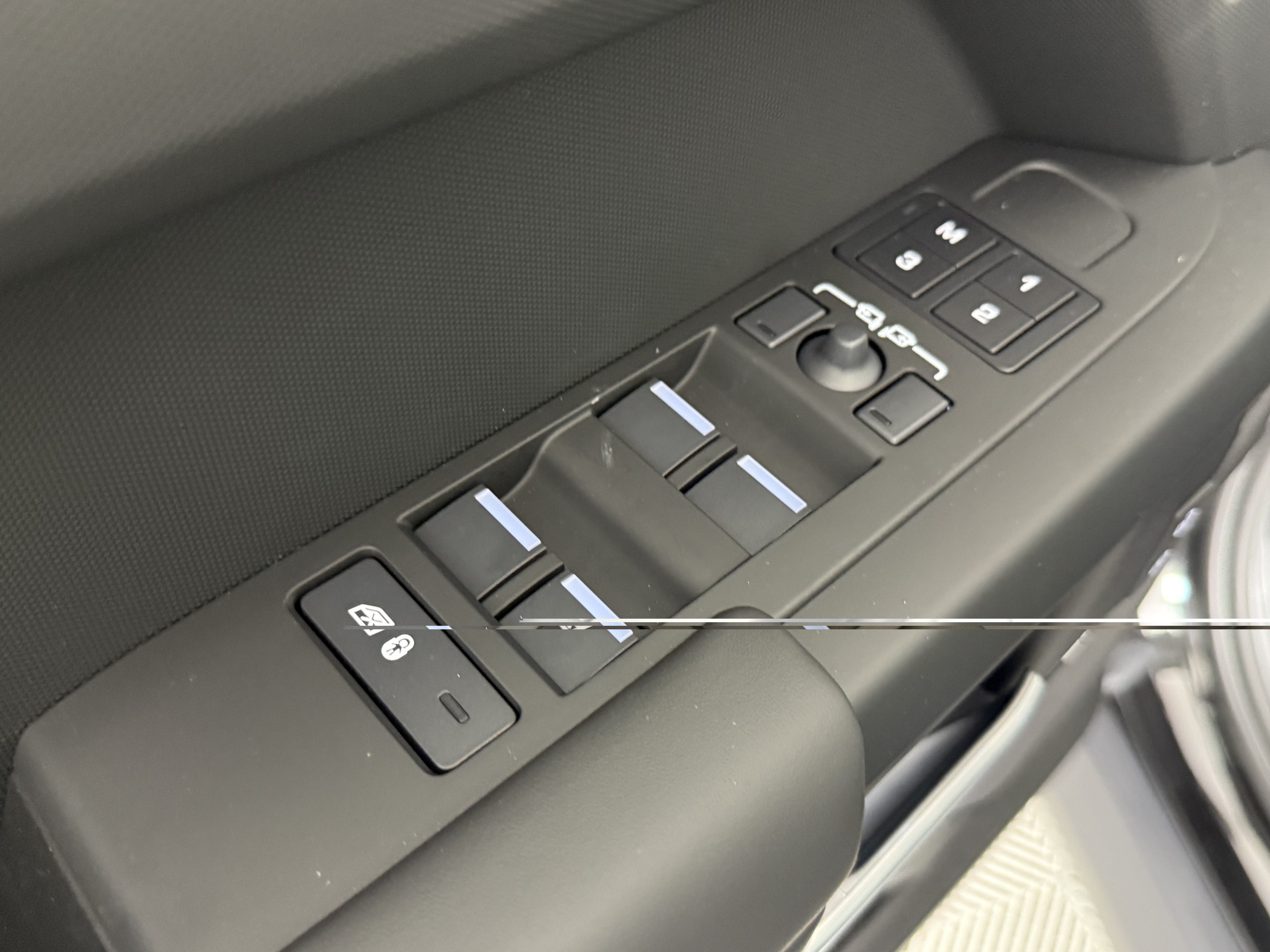 New 2026 Land Rover Defender 110 S AWD/4WD image 14