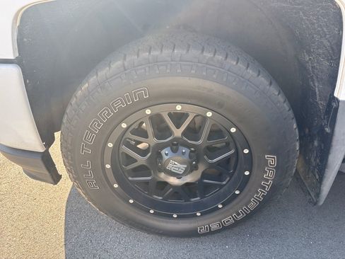 Used 2018 Chevrolet Silverado 1500 LT w/ All Star Edition image 11