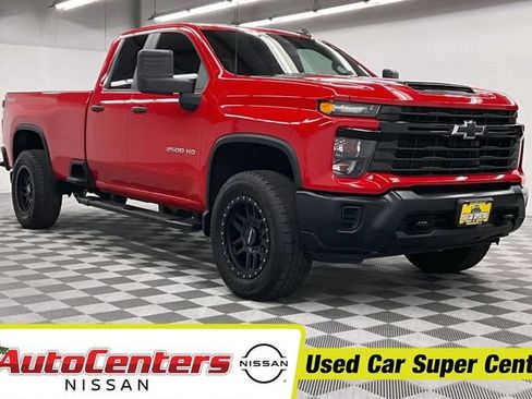 Used 2024 Chevrolet Silverado 2500 W/T AWD/4WD image 1