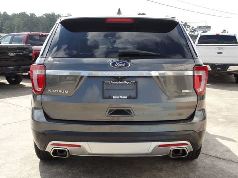 Used 2016 Ford Explorer Platinum AWD/4WD image 4