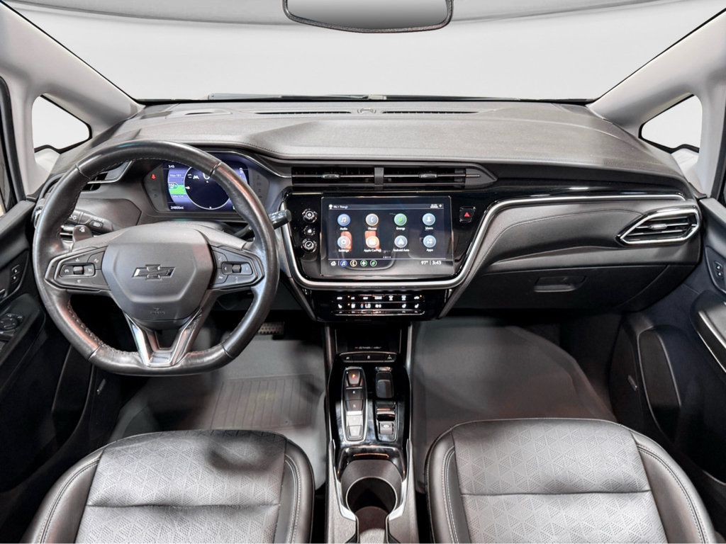 Used 2023 Chevrolet Bolt LT w/ Infotainment Package FWD image 17