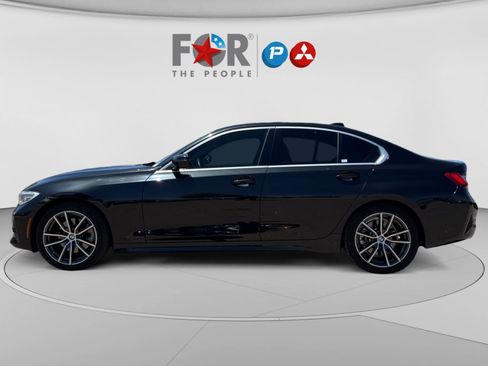 Used 2020 BMW 330i Sedan w/ Convenience Package RWD image 2