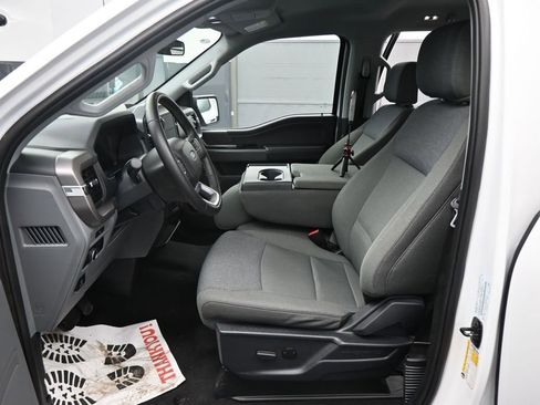 Used 2025 Ford F150 XLT w/ Equipment Group 301A Standard RWD image 5