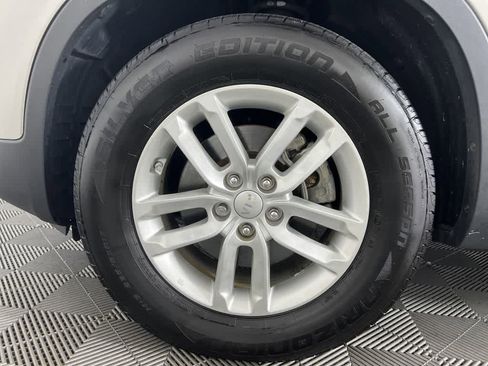 Used 2014 Kia Sorento LX image 22