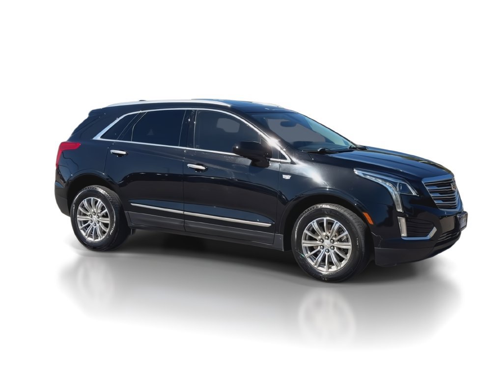 Certified 2017 Cadillac XT5 Luxury FWD image 2