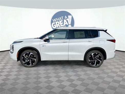 New 2025 Mitsubishi Outlander SEL image 7