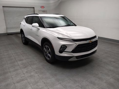 Used 2024 Chevrolet Blazer LT w/ Convenience Package FWD image 13
