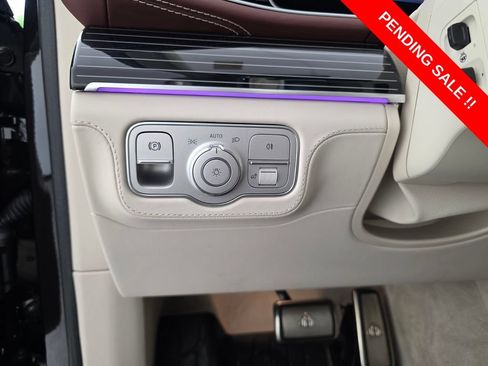 Certified 2025 Mercedes-Benz Maybach GLS 600 4MATIC image 28