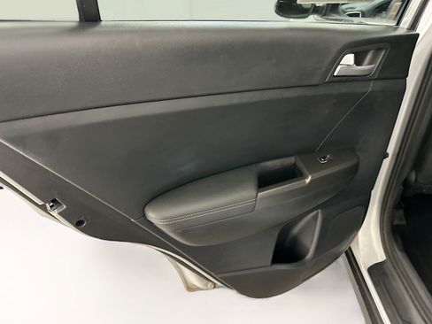 Used 2021 Kia Sportage LX AWD/4WD image 26