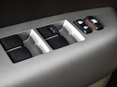 Used 2009 Toyota Tundra 4x4 Double Cab image 19